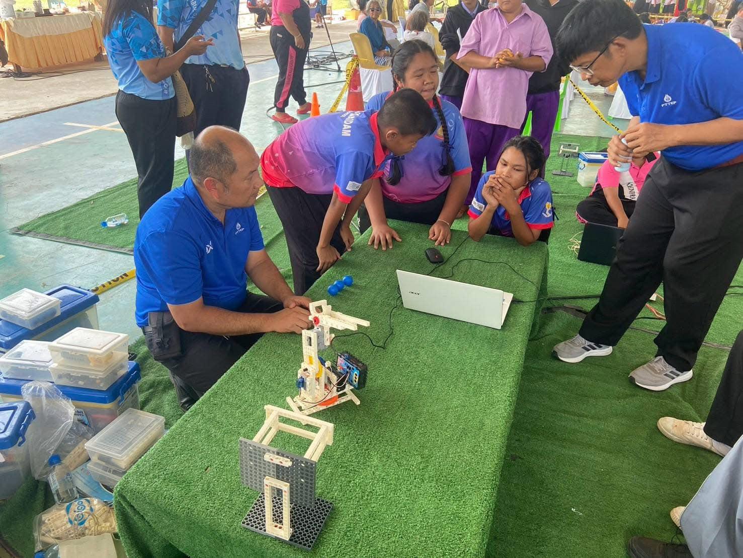 4. PTTEP Robot Contest  & Open House ครั้งที่ 5