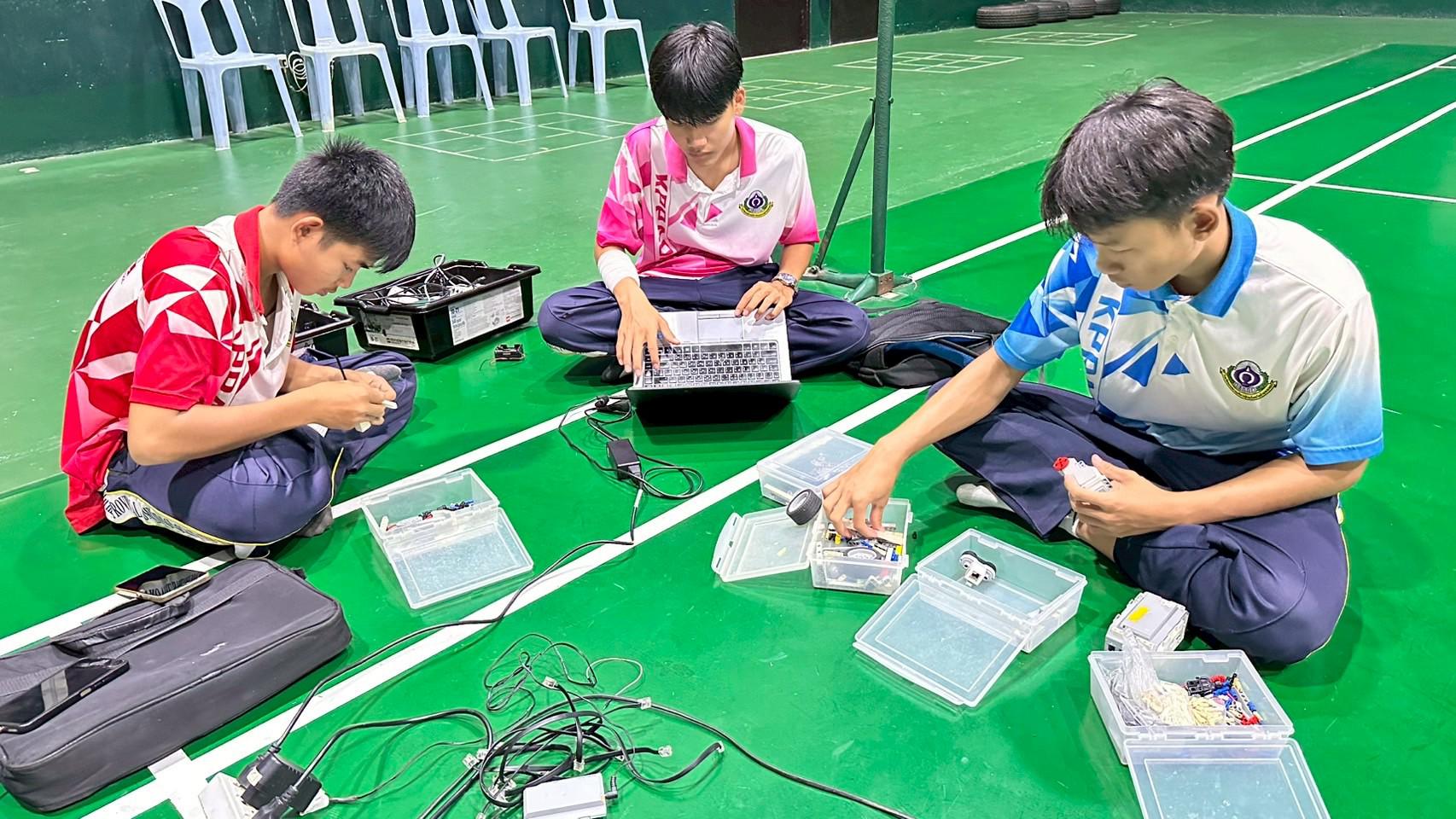 2. โครงการแข่งขันทักษะวิชาการ2568 การแข่งขันหุ่นยนต์ ระดับมัธยมศึกษาตอนต้น