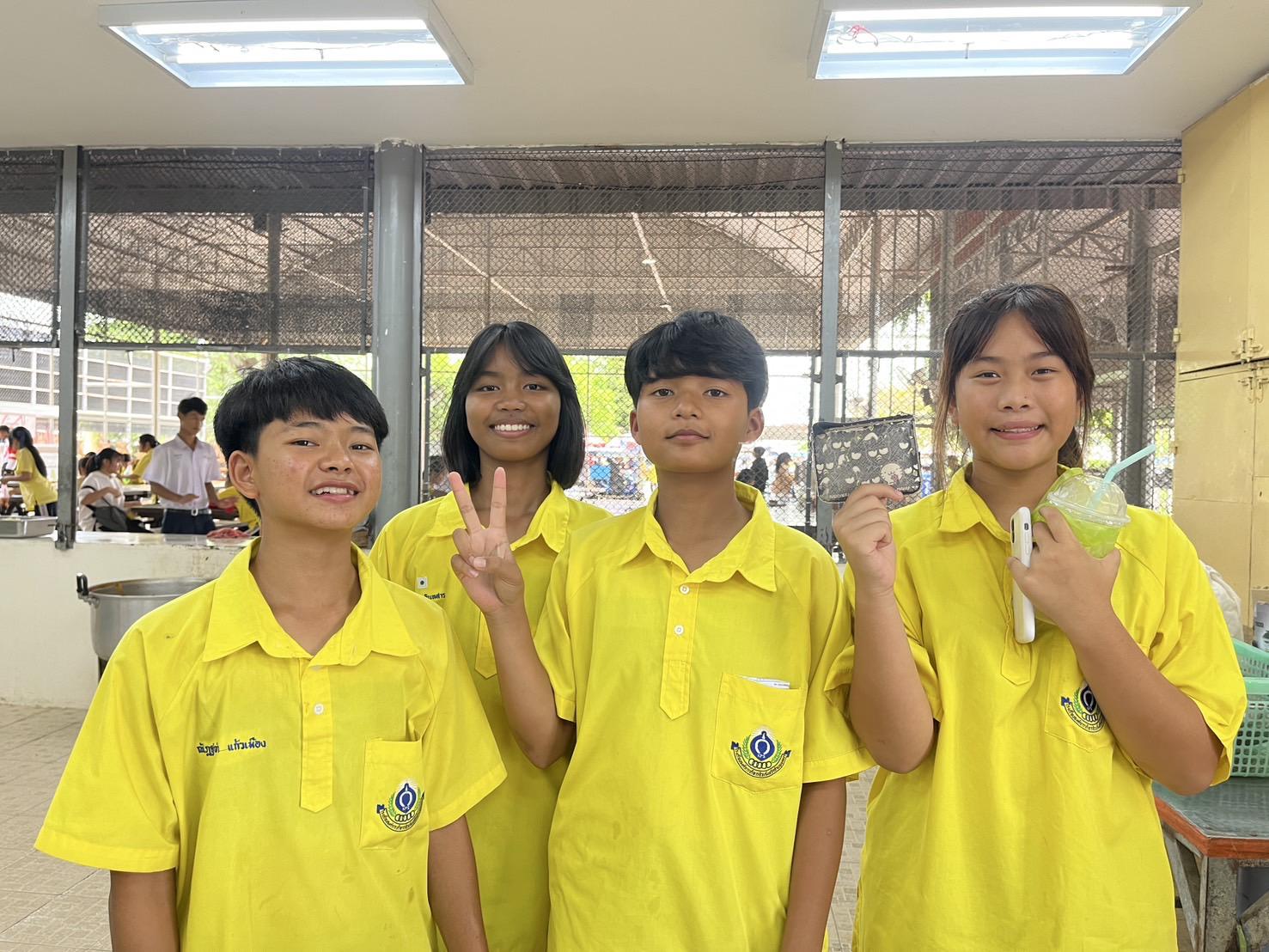 1. เด็กดี โรงเรียน อบจ.กพ. เก็บเงินได้ ส่งคืนเจ้าของ