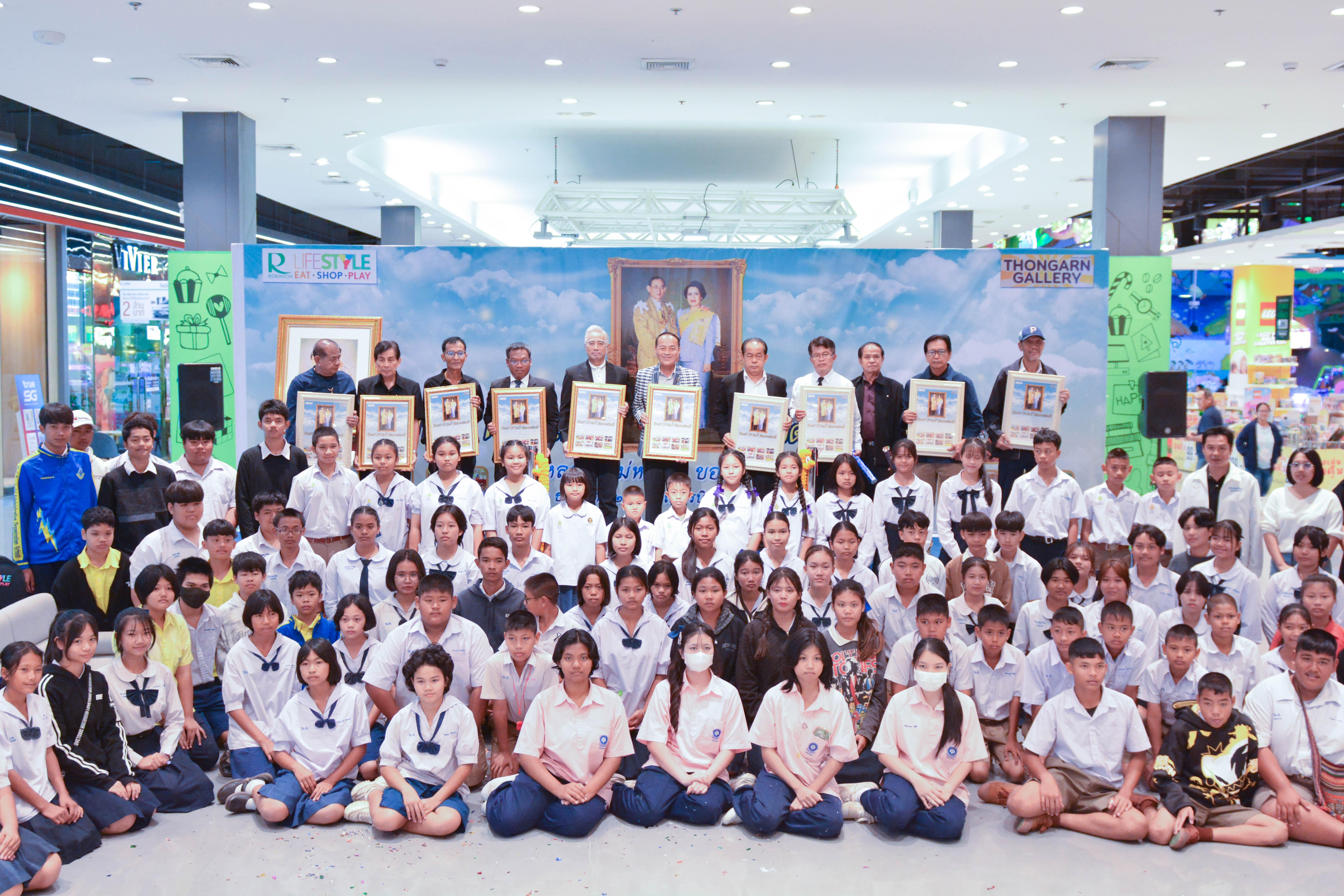 4. ร่วมพิธีเปิดกิจกรรม “ดนตรี กวีศิลป์”