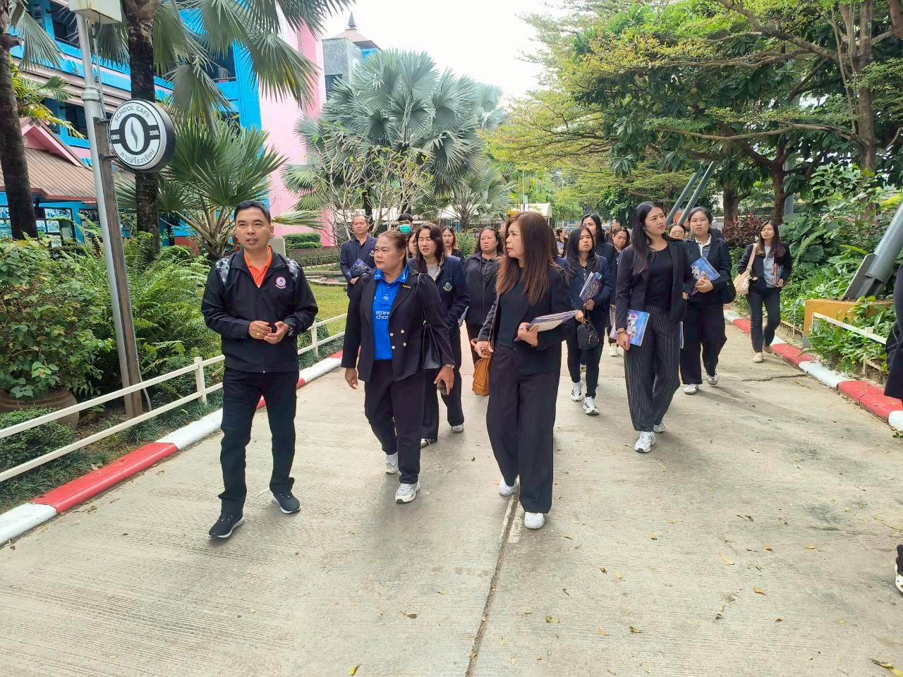 2. โรงเรียนองค์การบริหารส่วนจังหวัดกำแพงเพชร ศึกษาดูงาน ณ โรงเรียนองค์การบริหารส่วนจังหวัดจังหวัดเชียงราย