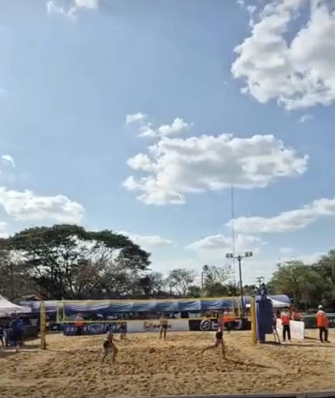 4. กีฬานักเรียนท้องถิ่น ระดับประเทศ “ศรีเกษเกมส์” กีฬากีฬาวอลเลย์บอล