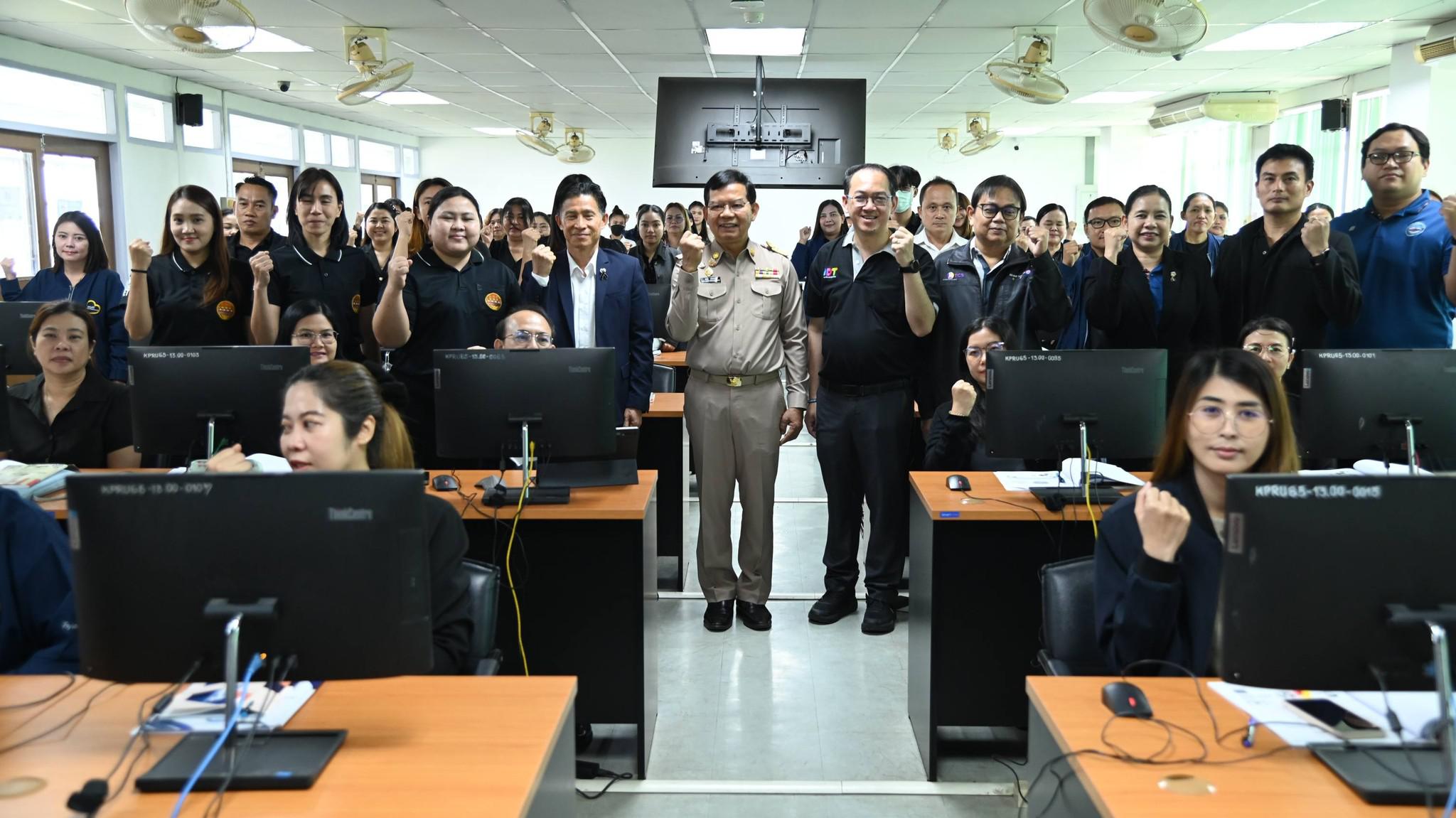 3. การประยุกต์ใช้ AI เพื่อเสริมประสิทธิภาพของบุคลากรในยุคดิจิทัล