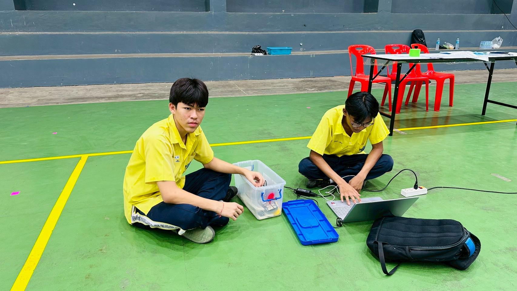 3. การประกวดแข่งขันทักษะวิชาการและวงดนตรี การแข่งขันหุ่นยนต์ ม.ต้น
