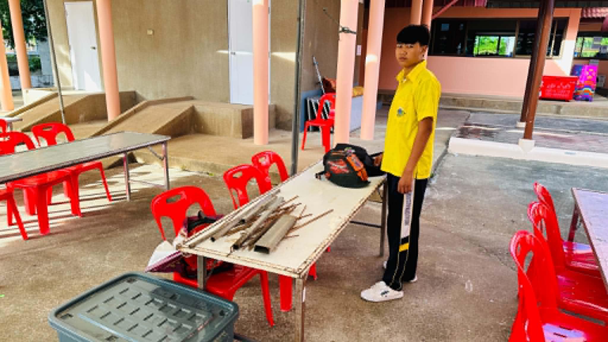 2. การประกวดแข่งขันทักษะวิชาการและวงดนตรี การแข่งขันประดิษฐ์สิ่งของจากวัสดุเหลือใช้ ม.ปลาย