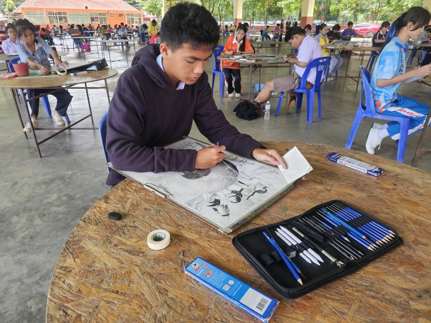 2. งานศิลปหัตถกรรมนักเรียน ระดับเขตพื้นที่การศึกษา ครั้งที่ 74 ปีการศึกษา 2569 การแข่งขันวาดภาพลายเส้น